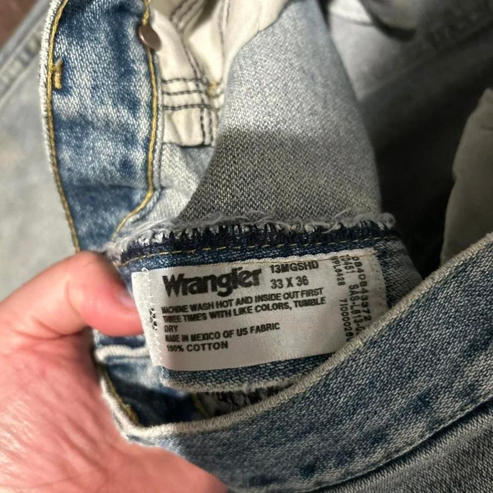 Vintage men's Wrangler George Strait light cowboy cut denim jeans Size 33x36